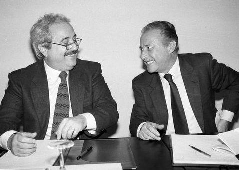 Falcone e Borsellino, storia di due eroi